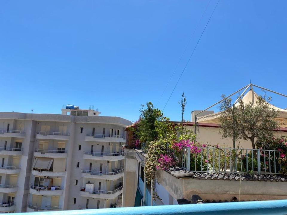 Tulipani Apartments Near Promenade Саранда Экстерьер фото