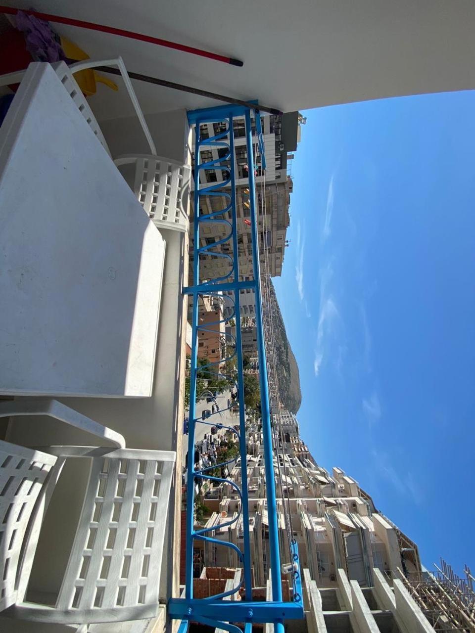 Tulipani Apartments Near Promenade Саранда Экстерьер фото